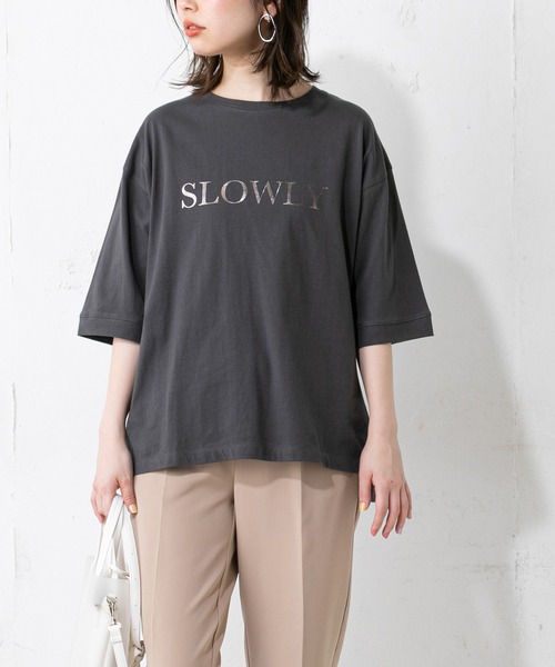 natural couture（ナチュラルクチュール）の「6分袖大人ロゴＴ（Tシャツ/カットソー・レディース・オフホワイト/ミント/モカ/スミクロ・FREE）」の2枚目の写真