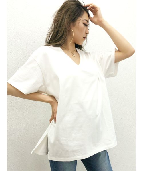 GYDA(ジェイダ)の「NOPE VネックTシャツ(Tシャツ/カットソー・レディース・オフホワイト/チャコールグレー/ベージュ・FREE)」の9枚目の写真