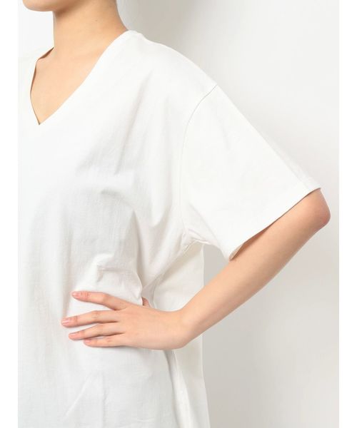 GYDA(ジェイダ)の「NOPE VネックTシャツ(Tシャツ/カットソー・レディース・オフホワイト/チャコールグレー/ベージュ・FREE)」の19枚目の写真