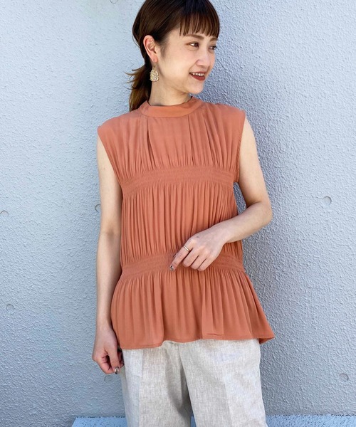 PICCIN（ピッチン）の「マジョリカフレンチスリーブブラウス（シャツ/ブラウス・レディース・ブラック/ベージュ/サックスブルー/オレンジ・M/L）」の4枚目の写真