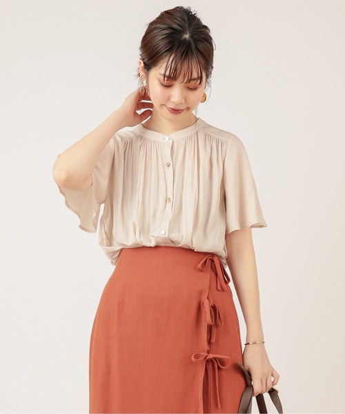 natural couture（ナチュラルクチュール）の「【ZOZO限定】とろみサテンフレア袖ギャザーブラウス（シャツ/ブラウス・レディース・ベージュ/ブラウン/グリーン/アイボリー/その他1/その他2・FREE）」の19枚目の写真