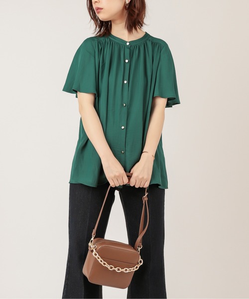 natural couture（ナチュラルクチュール）の「【ZOZO限定】とろみサテンフレア袖ギャザーブラウス（シャツ/ブラウス・レディース・ベージュ/ブラウン/グリーン/アイボリー/その他1/その他2・FREE）」の11枚目の写真