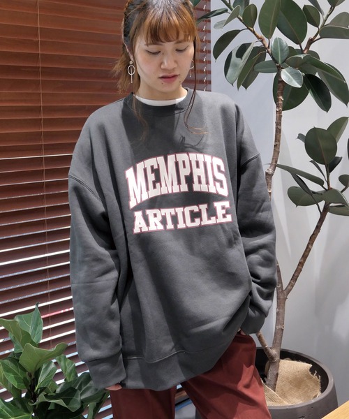 CORNERS（コーナーズ）の「裏起毛カレッジロゴビッグシルエットスウェットトレーナー（スウェット・レディース・カーキ/ブルー/オートミール/ベージュ系その他/スミクロ/杢グレー/ネイビー/グリーン・FREE）」の12枚目の写真