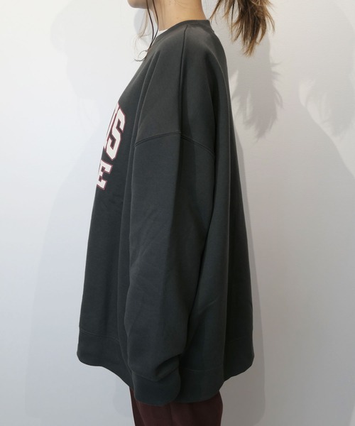 CORNERS（コーナーズ）の「裏起毛カレッジロゴビッグシルエットスウェットトレーナー（スウェット・レディース・カーキ/ブルー/オートミール/ベージュ系その他/スミクロ/杢グレー/ネイビー/グリーン・FREE）」の14枚目の写真