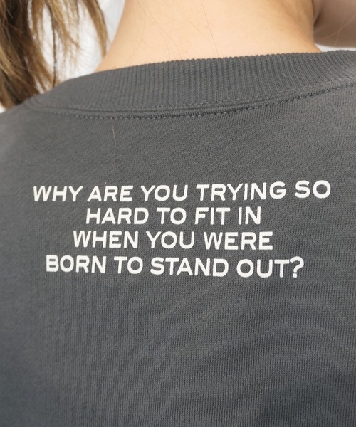 CORNERS（コーナーズ）の「裏起毛カレッジロゴビッグシルエットスウェットトレーナー（スウェット・レディース・カーキ/ブルー/オートミール/ベージュ系その他/スミクロ/杢グレー/ネイビー/グリーン・FREE）」の16枚目の写真