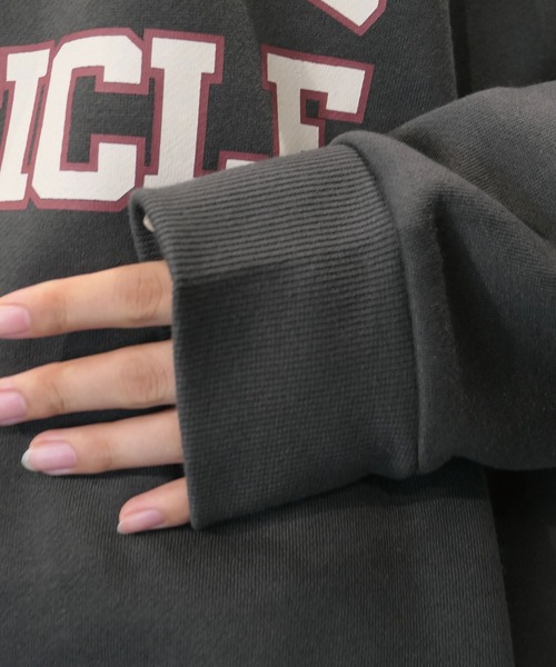 CORNERS（コーナーズ）の「裏起毛カレッジロゴビッグシルエットスウェットトレーナー（スウェット・レディース・カーキ/ブルー/オートミール/ベージュ系その他/スミクロ/杢グレー/ネイビー/グリーン・FREE）」の18枚目の写真