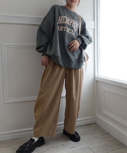 CORNERS（コーナーズ）の「裏起毛カレッジロゴビッグシルエットスウェットトレーナー（スウェット・レディース・カーキ/ブルー/オートミール/ベージュ系その他/スミクロ/杢グレー/ネイビー/グリーン・FREE）」の21枚目の写真