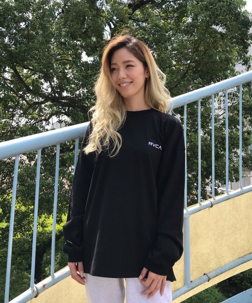 RVCA（ルーカ）の「RVCA/ルーカ ビッグシルエット バックプリントロンT BA044-055（Tシャツ/カットソー・レディース・ブルー/ホワイト/ブラック・S/XS）」の15枚目の写真