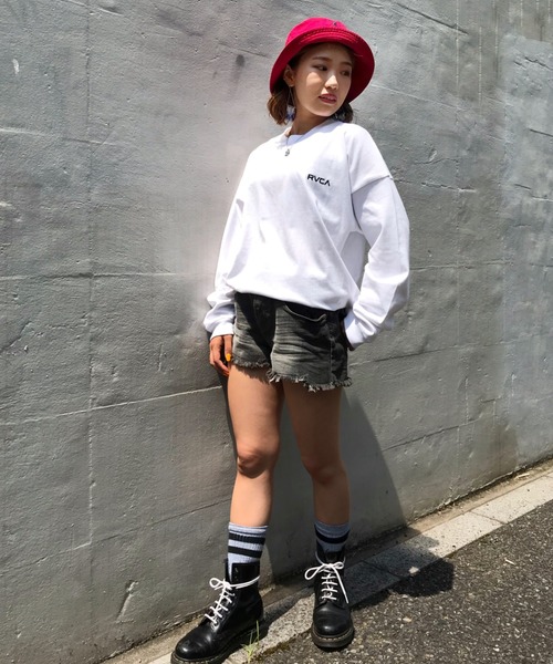 RVCA（ルーカ）の「RVCA/ルーカ ビッグシルエット バックプリントロンT BA044-055（Tシャツ/カットソー・レディース・ブルー/ホワイト/ブラック・S/XS）」の14枚目の写真
