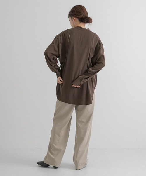 LAATO（ラート）の「BAND COLLAR SLIT BLOUSE（シャツ/ブラウス・レディース・ベージュ/ブラウン・FREE）」の21枚目の写真