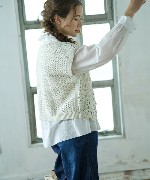 PUAL CE CIN（ピュアルセシン）の「ボタニカル カギ針ベスト（ベスト・レディース・ライトベージュ/グレー/アイボリー・FREE）」の4枚目の写真