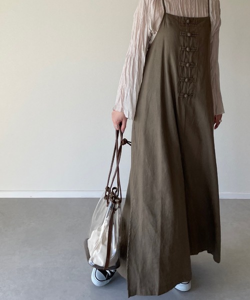 y/m by misato（イムバイミサト）の「チャイナボタンキャミワンピース（ワンピース・レディース・イエロー/ブラウン/ベージュ・FREE）」の22枚目の写真