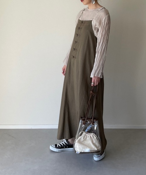 y/m by misato（イムバイミサト）の「チャイナボタンキャミワンピース（ワンピース・レディース・イエロー/ブラウン/ベージュ・FREE）」の6枚目の写真