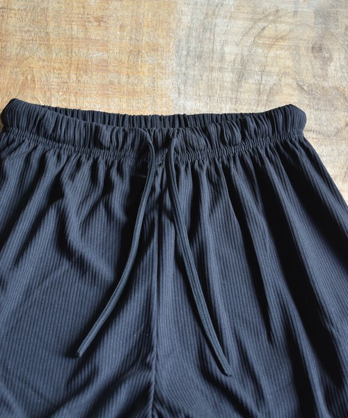 HWG_5（エイチダブルゴー）の「リラックスイージーパンツ（その他パンツ・レディース・ブラック/グレー・FREE）」の3枚目の写真