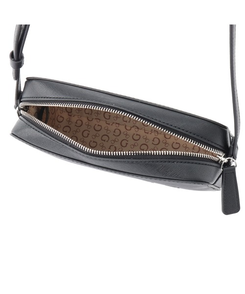 Guess（ゲス）の「RODNEY Crossbody Camera Bag（ショルダーバッグ）」 WEAR