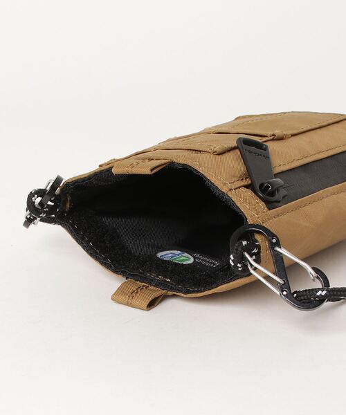 WILD THINGS（ワイルドシングス）の「【WILDTHINGS/ワイルドシングス】NECK POUCH TYPE MA1（ショルダーバッグ・メンズ・オリーブ/ブラック/グレイッシュベージュ・FREE）」の9枚目の写真