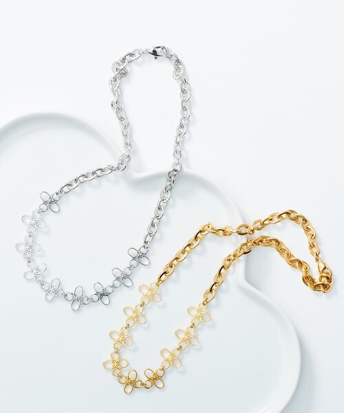 ANEVER(アンエバー)の「【平手友梨奈さん着用】ANEVER LOGO CHARM ネックレス(ネックレス・レディース・シルバー系/ゴールド系・F)」の5枚目の写真