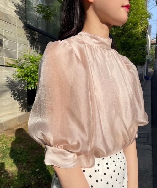 one after another NICE CLAUP(ワンアフターアナザーナイスクラップ)の「バックリボンオーガンジーブラウス(シャツ/ブラウス・レディース・ブラック/ベージュ/オフホワイト/ブルー系その他・FREE)」の4枚目の写真