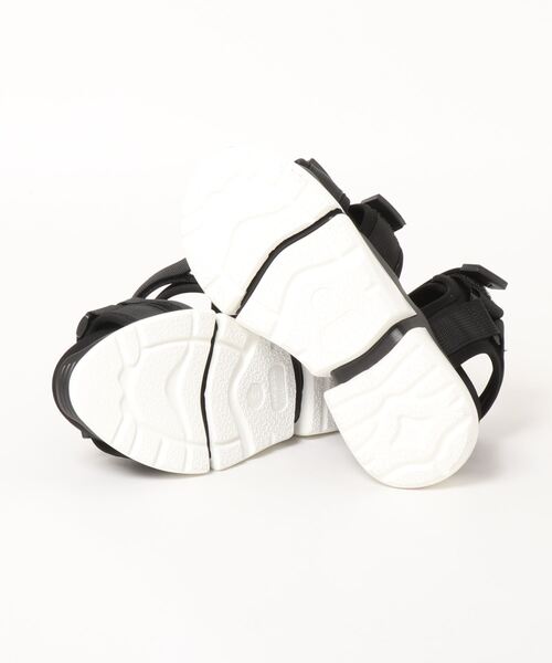 SUNNY ROOM（サニールーム）の「【厚底】3本ベルトスニーカーサンダル 473（サンダル・レディース・ブラック/ブラック×ホワイト/ダークブラウン・M/LL/S/L）」の5枚目の写真