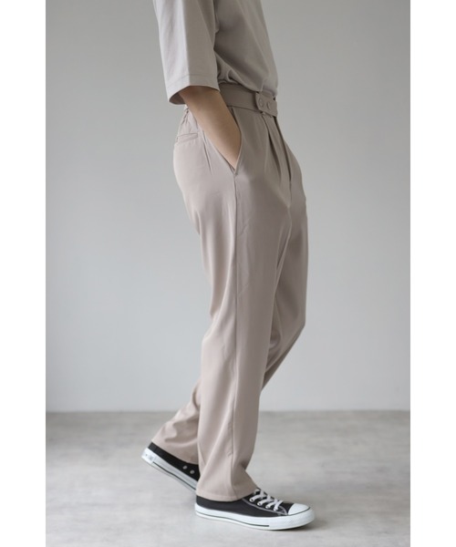 CREARE -LINO-(クレアーレリノ)の「ベルト付き1タック セミワイドスラックスパンツ(スラックス・メンズ・ブラック/グレー/グレイッシュベージュ・M/L)」の17枚目の写真