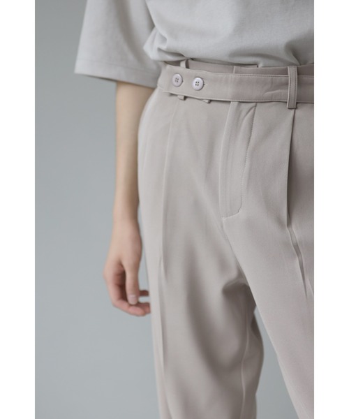 CREARE -LINO-(クレアーレリノ)の「ベルト付き1タック セミワイドスラックスパンツ(スラックス・メンズ・ブラック/グレー/グレイッシュベージュ・M/L)」の18枚目の写真