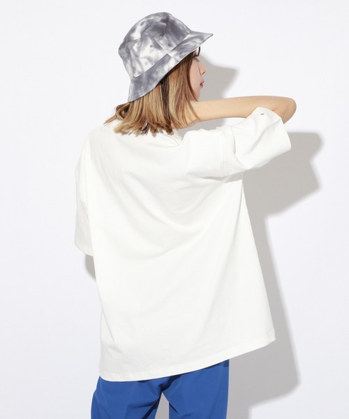 PBLIM（ページボーイリム）の「【PAGEBOYLIM】サテンロゴT（Tシャツ/カットソー・レディース・オフホワイト/グリーン・MEDIUM/LARGE）」の4枚目の写真