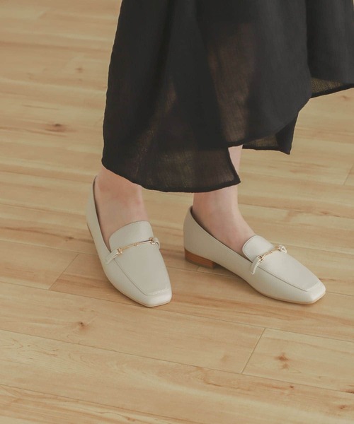 SENSE OF PLACE by URBAN RESEARCH（センスオブプレイスバイアーバンリサーチ）の「スクエアトウフェイクレザービットローファー（ローファー・レディース・ブラック/アイボリー/ブラウン/カーキ・MEDIUM/SMALL/LARGE）」の8枚目の写真