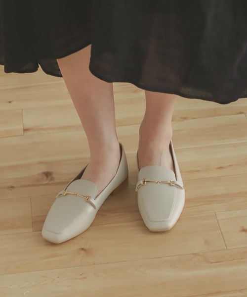 SENSE OF PLACE by URBAN RESEARCH（センスオブプレイスバイアーバンリサーチ）の「スクエアトウフェイクレザービットローファー（ローファー・レディース・ブラック/アイボリー/ブラウン/カーキ・MEDIUM/SMALL/LARGE）」の9枚目の写真