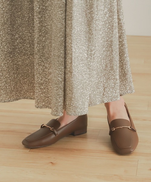 SENSE OF PLACE by URBAN RESEARCH（センスオブプレイスバイアーバンリサーチ）の「スクエアトウフェイクレザービットローファー（ローファー・レディース・ブラック/アイボリー/ブラウン/カーキ・MEDIUM/SMALL/LARGE）」の19枚目の写真