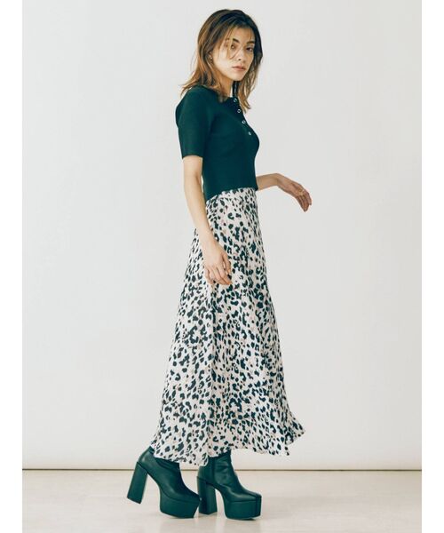 EVRIS（エヴリス）の「バックスリットロングスカート（スカート・レディース・グリーン/その他1/パープル・FREE）」の5枚目の写真