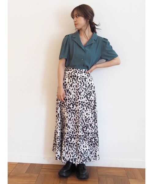 EVRIS（エヴリス）の「バックスリットロングスカート（スカート・レディース・グリーン/その他1/パープル・FREE）」の7枚目の写真