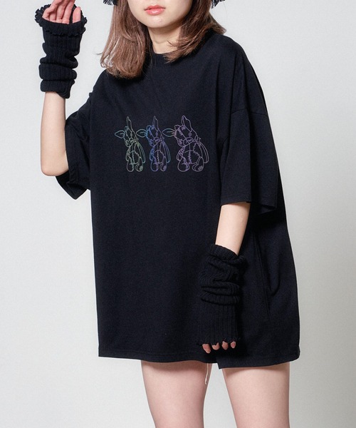 Whinny（ホワイニー）の「Whinny/みつごちゃん（Tシャツ/カットソー・レディース・ブラック/ブルー・FREE）」の2枚目の写真