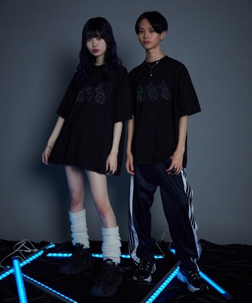 Whinny（ホワイニー）の「Whinny/みつごちゃん（Tシャツ/カットソー・レディース・ブラック/ブルー・FREE）」の7枚目の写真