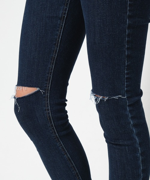 SPIRALGIRL（スパイラルガール）の「ハイウエストハイパースキニーダメージデニム（デニムパンツ・レディース・ブラック/インディゴブルー/ライトブルー・SMALL/MEDIUM）」の20枚目の写真