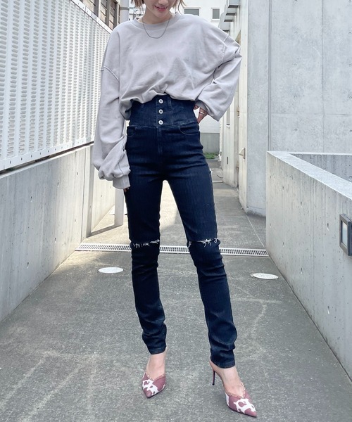 SPIRALGIRL（スパイラルガール）の「ハイウエストハイパースキニーダメージデニム（デニムパンツ・レディース・ブラック/インディゴブルー/ライトブルー・SMALL/MEDIUM）」の5枚目の写真