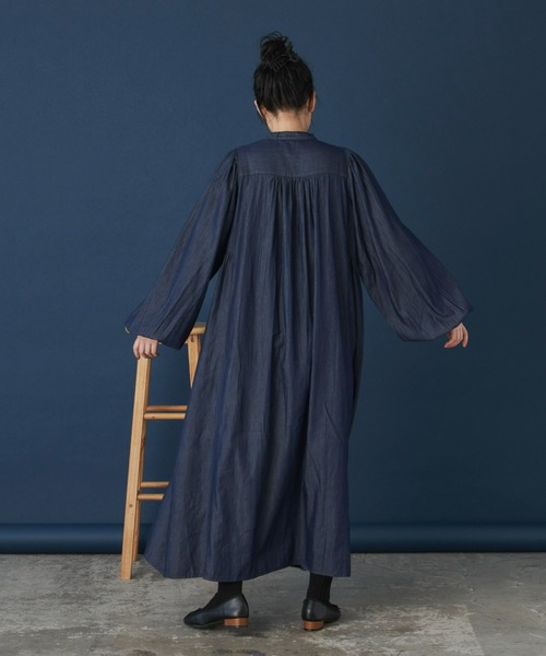 Libra Cue(リブラ キュー)の「キルティングデニムワンピース(ワンピース・レディース・ネイビー・FREE)」の8枚目の写真