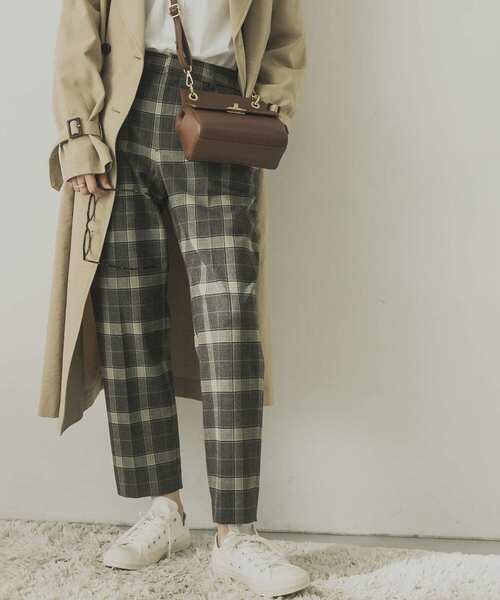 URBAN RESEARCH（アーバンリサーチ）の「チェックストレッチテーパードパンツ（その他パンツ・レディース・カーキ/アイボリー・38/36）」の13枚目の写真
