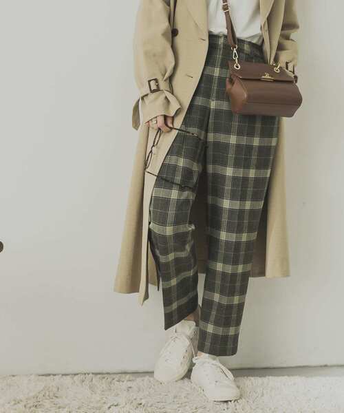 URBAN RESEARCH（アーバンリサーチ）の「チェックストレッチテーパードパンツ（その他パンツ・レディース・カーキ/アイボリー・38/36）」の22枚目の写真