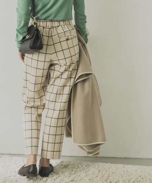 URBAN RESEARCH（アーバンリサーチ）の「チェックストレッチテーパードパンツ（その他パンツ・レディース・カーキ/アイボリー・38/36）」の15枚目の写真