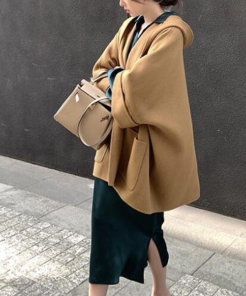 Diosfront（ディオスフロント）の「オーバーサイズチュニックポンチョコート（ポンチョ・レディース・アイボリー/モカ/カーキ/ネイビー/パープル/ブラック/ブラウン・FREE）」の20枚目の写真