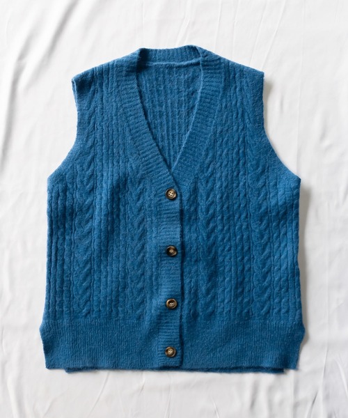 me+em select（ミームセレクト）の「【 7色展開 】レトロ風フロントボタンカラーニットベスト（ベスト・レディース・ホワイト/ブラック/ベージュ/カーキ/イエロー/オレンジ/ブルー/ブルーグレー・FREE）」の19枚目の写真
