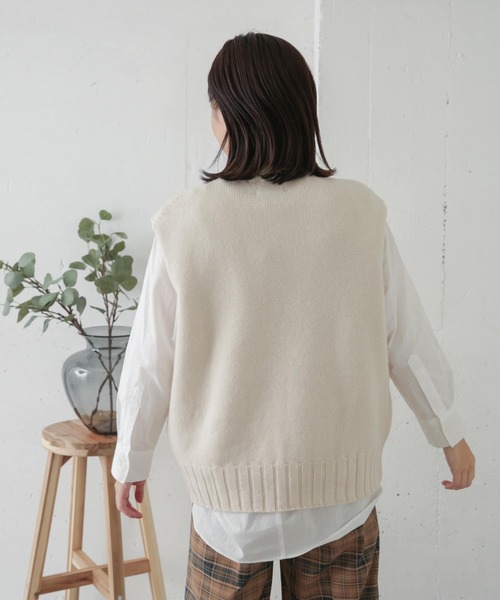 URBAN RESEARCH DOORS（アーバンリサーチドアーズ）の「Island Tides　ボトルネックニットベスト（ベスト・レディース・ブラック/オフホワイト・34）」の4枚目の写真