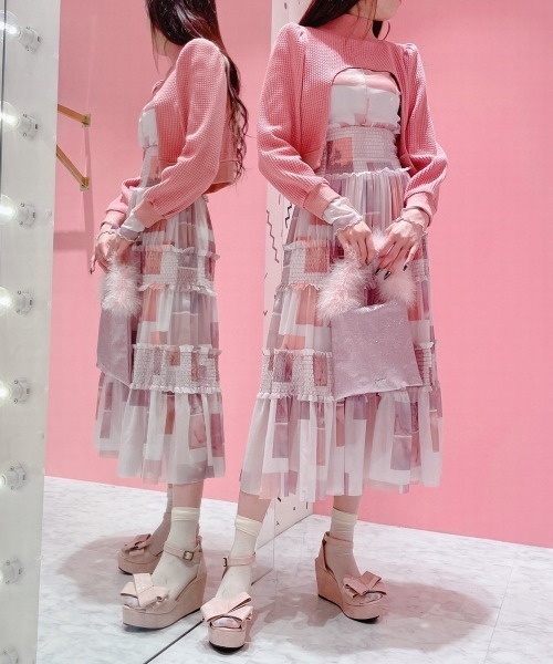 lilLilly(リルリリー)の「フォトプリントメッシュスカート(スカート・レディース・ブラック/ピンク/ブルー・FREE)」の22枚目の写真