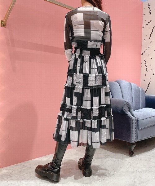 lilLilly(リルリリー)の「フォトプリントメッシュスカート(スカート・レディース・ブラック/ピンク/ブルー・FREE)」の20枚目の写真