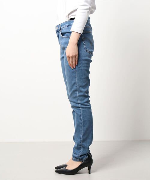 Levi's（リーバイス）の「【Levi's】「WARM」 ボーイズフィットデニムパンツ（デニムパンツ・レディース・ライトインディゴブルー・26inch/25inch/24inch/27inch）」の2枚目の写真