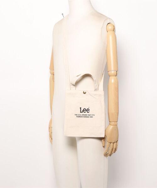 Lee（リー）の「【Lee】キャンバスミニショルダーバッグ（ショルダーバッグ・レディース・カーキブラウン/ベージュ/レッド/ブラック×ホワイト・ONE SIZE）」の8枚目の写真