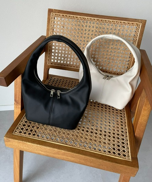 y/m by misato（イムバイミサト）の「ワンハンドルBAG（ハンドバッグ・レディース・アイボリー/ブラック・FREE）」の2枚目の写真