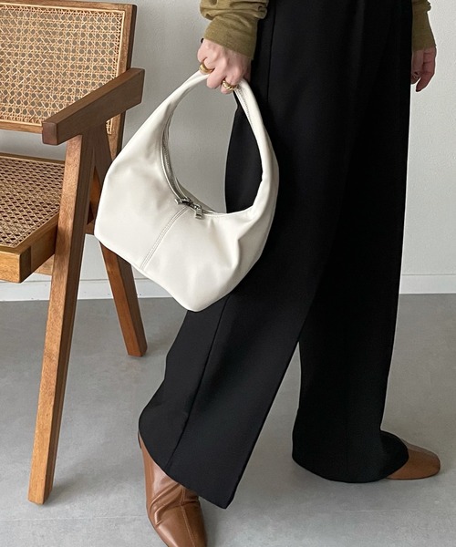 y/m by misato（イムバイミサト）の「ワンハンドルBAG（ハンドバッグ・レディース・アイボリー/ブラック・FREE）」の4枚目の写真