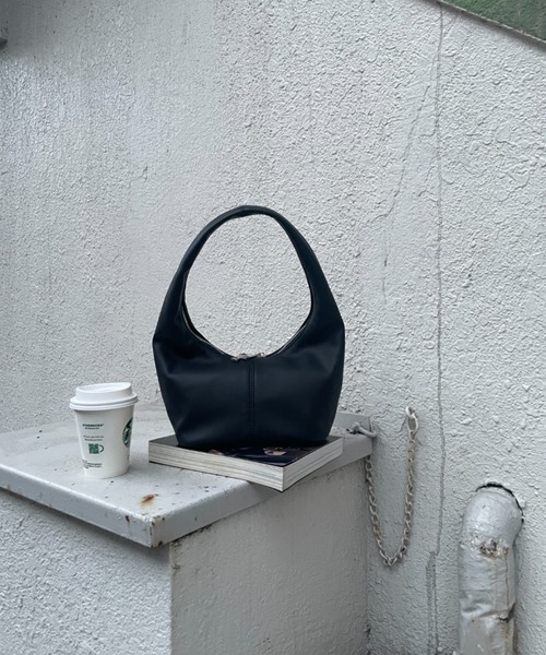 y/m by misato（イムバイミサト）の「ワンハンドルBAG（ハンドバッグ・レディース・アイボリー/ブラック・FREE）」の8枚目の写真