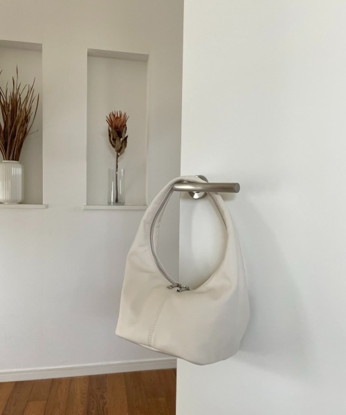 y/m by misato（イムバイミサト）の「ワンハンドルBAG（ハンドバッグ・レディース・アイボリー/ブラック・FREE）」の11枚目の写真